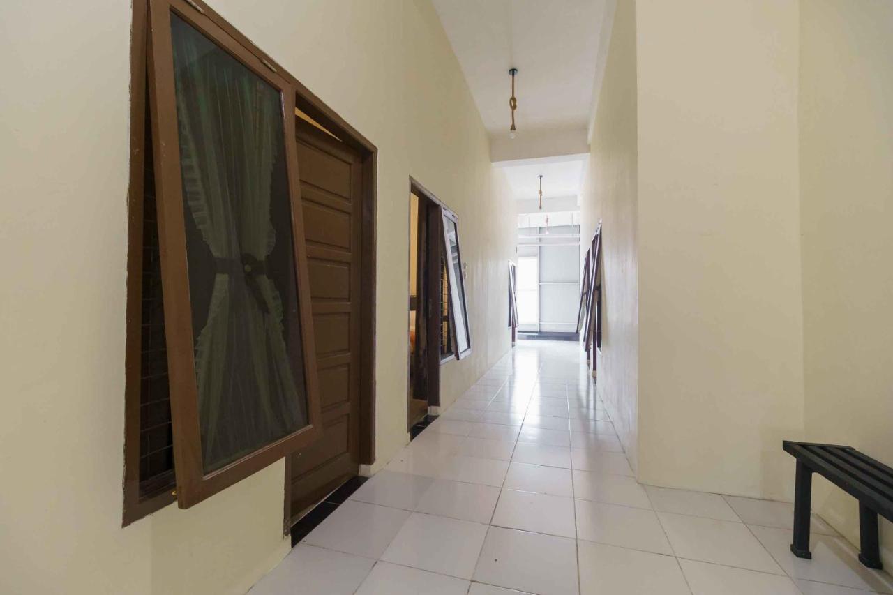 Hotel Reddoorz Syariah Near Lubang Jepang Bukittinggi Exterior foto