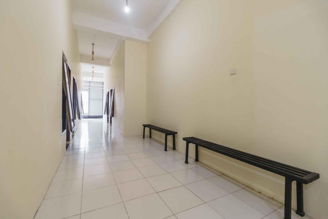 Hotel Reddoorz Syariah Near Lubang Jepang Bukittinggi Exterior foto